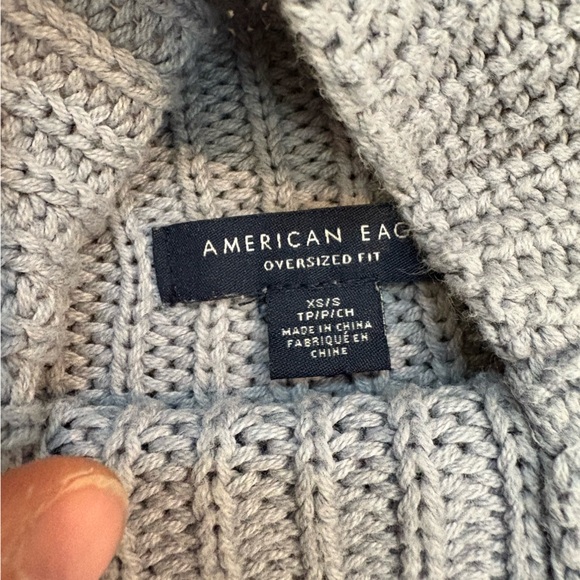 American Eagle Gray Knit Turtleneck Sweater - Picture 2 of 2